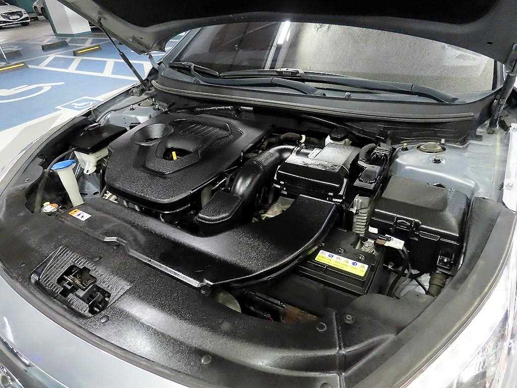 HYUNDAI Sonata 2016 Gris - Importación desde Corea - HF Imports Iquique - Foto 19