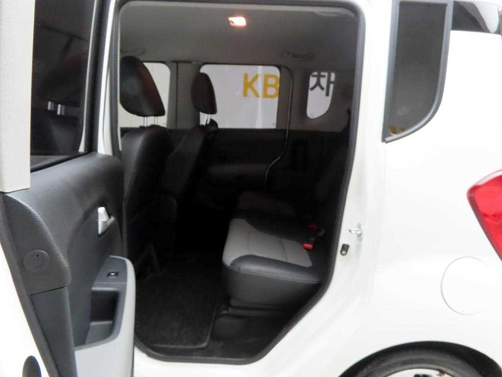 KIA Ray 2022 Blanco - Importación desde Corea - HF Imports Iquique - Foto 13