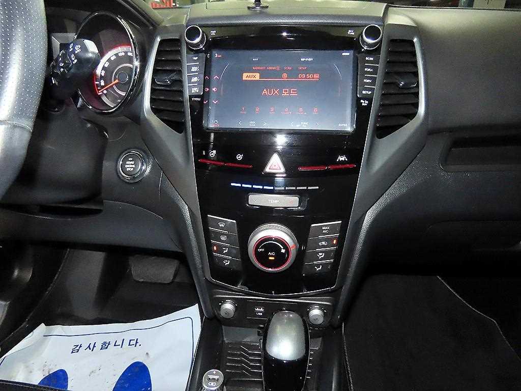 Ssangyong Tivoli - Vista 11