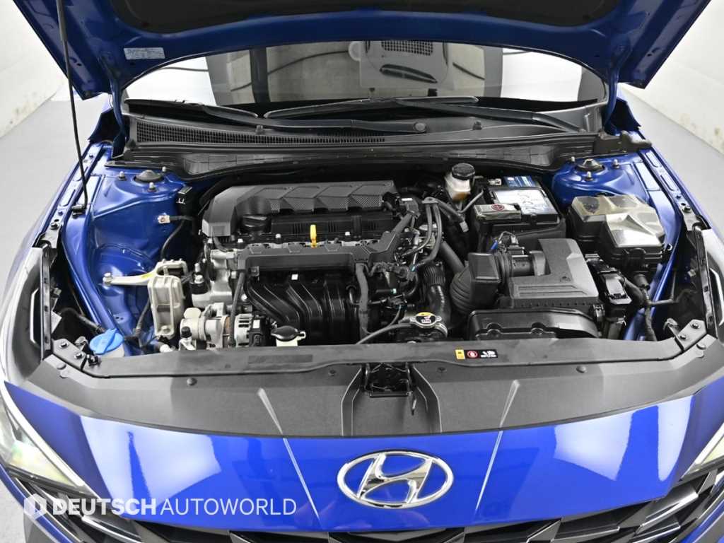 HYUNDAI Avante - Vista 7