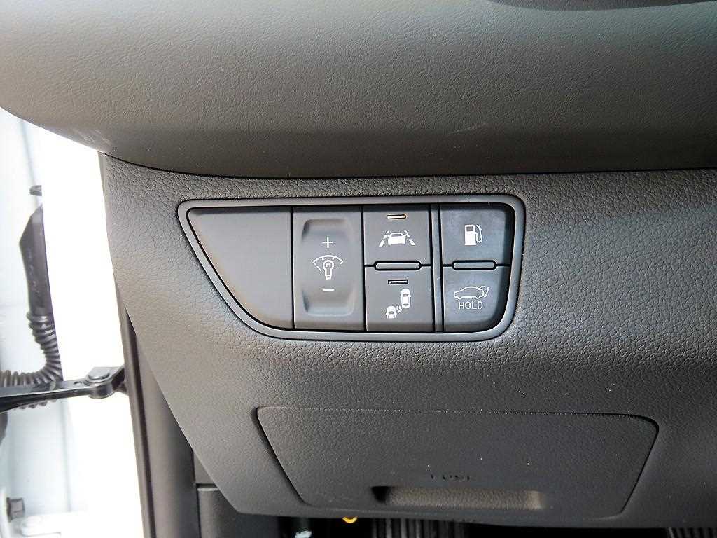 Genesis G70 - Vista 12