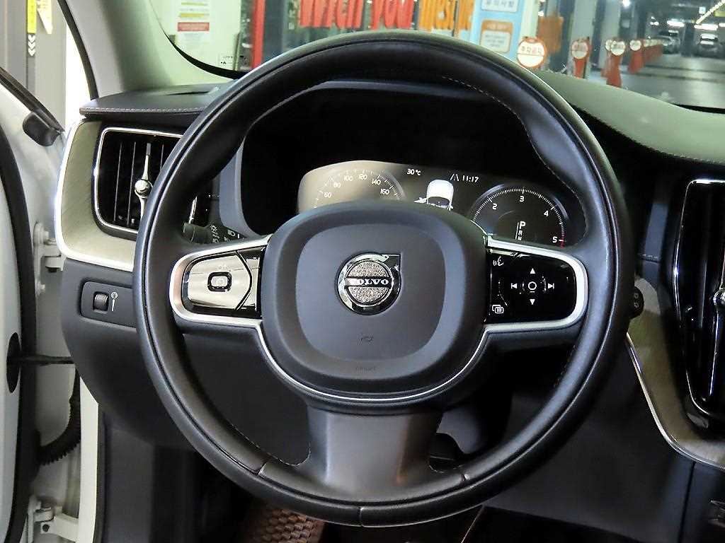 Volvo XC60 - Vista 8