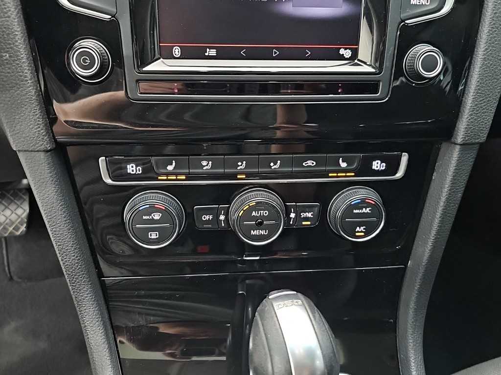 Volkswagen Golf - Vista 10