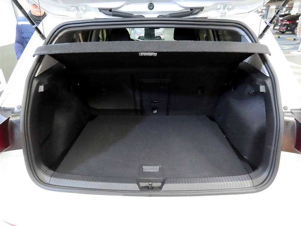 Volkswagen Golf 2024 Blanco - Importación desde Corea - HF Imports Iquique - Foto 17