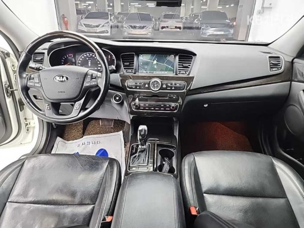 KIA K7 - Vista 5