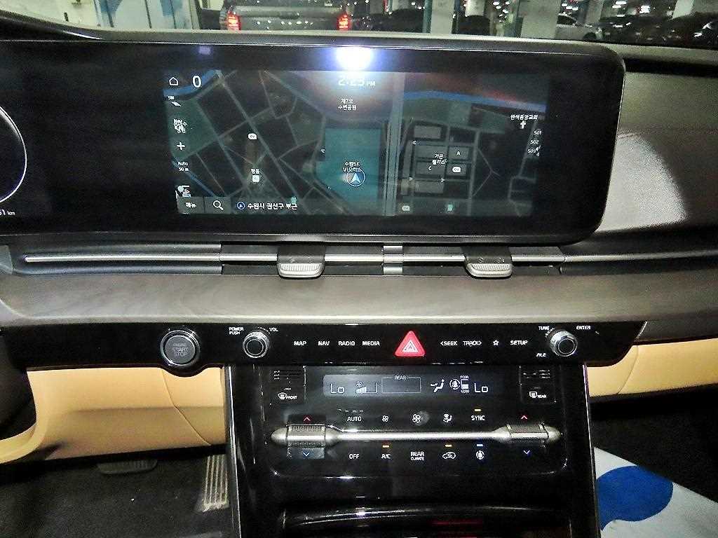 KIA Carnival - Vista 10