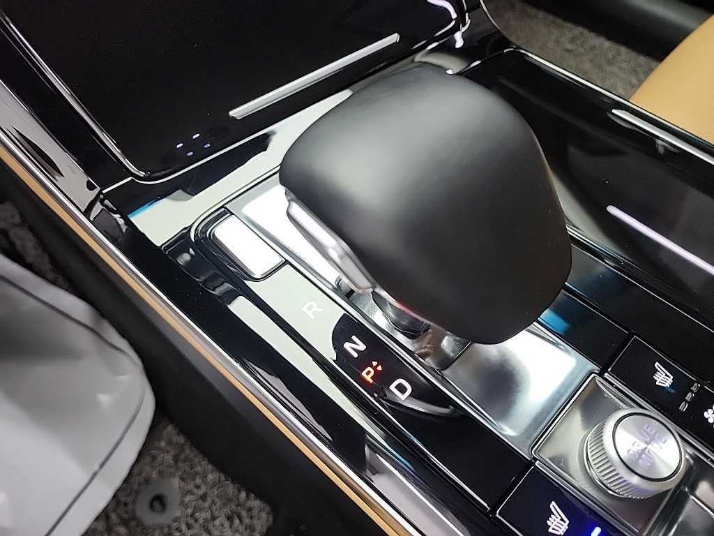 KIA K7 - Vista 8