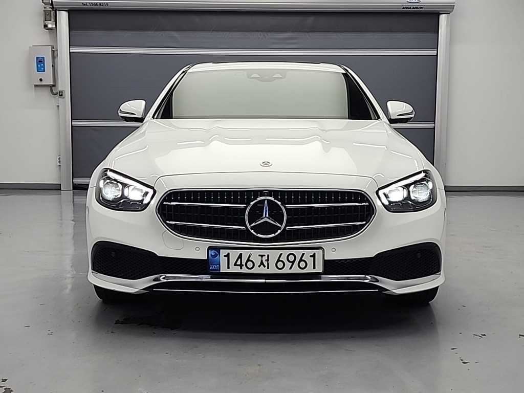 Mercedes Benz E class - Vista 2