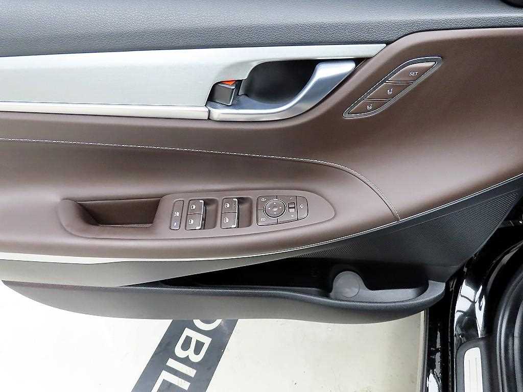 HYUNDAI Grandeur - Vista 11