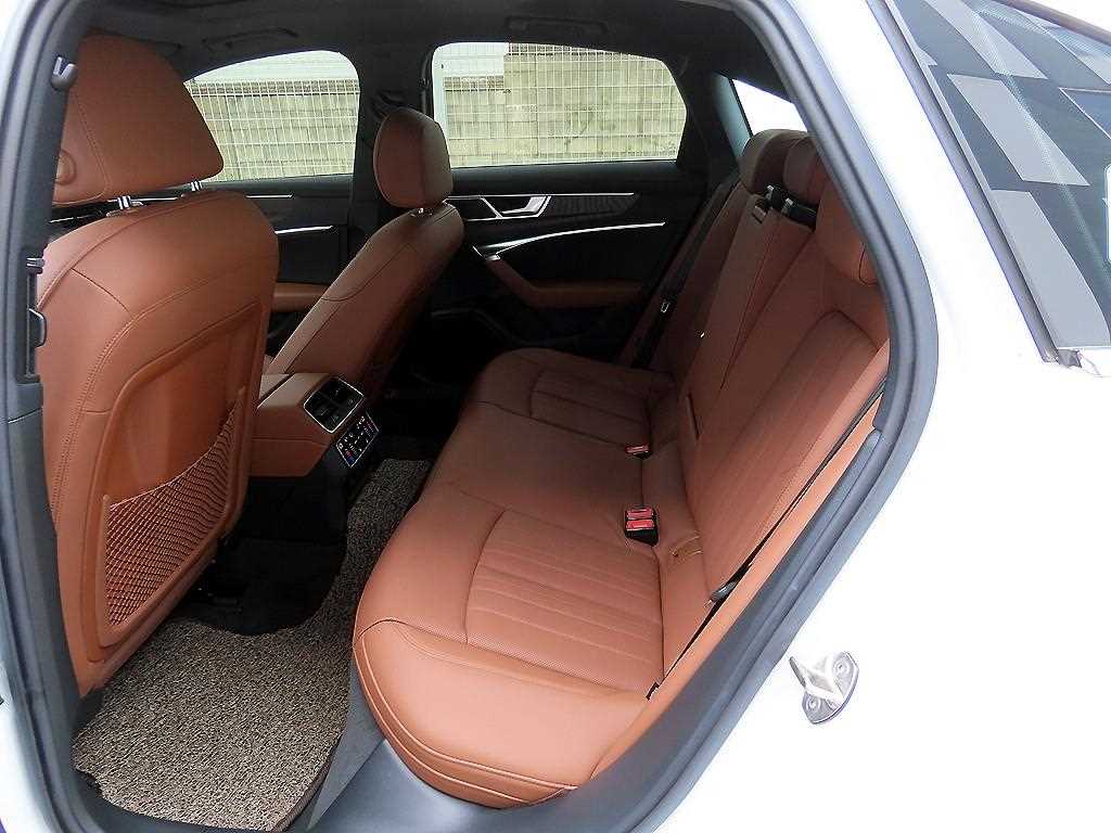 Audi A6 - Vista 6