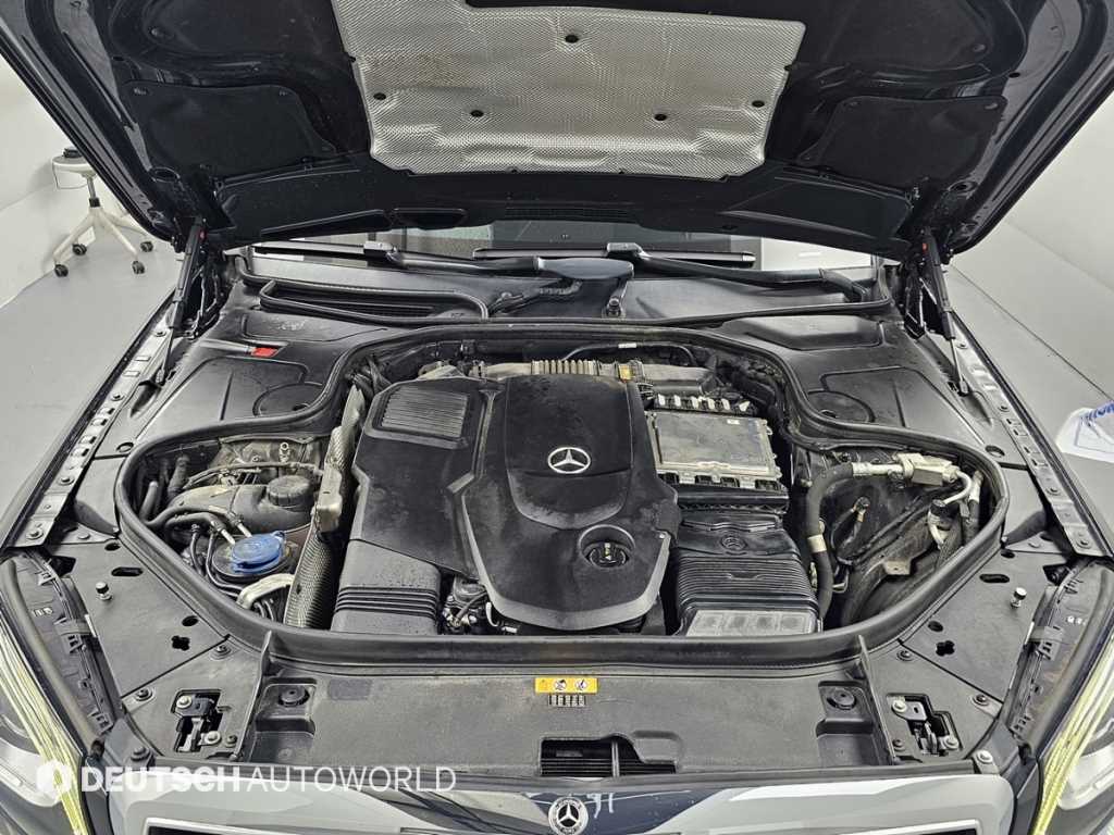 Mercedes Benz S Class - Vista 7