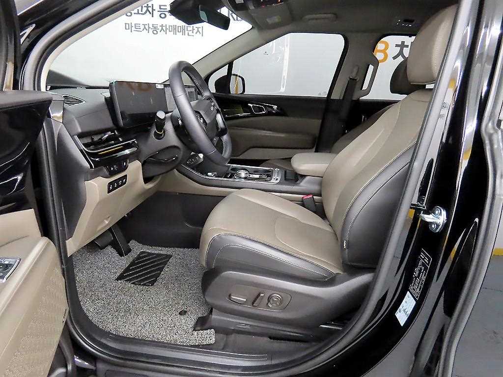 KIA Carnival - Vista 5