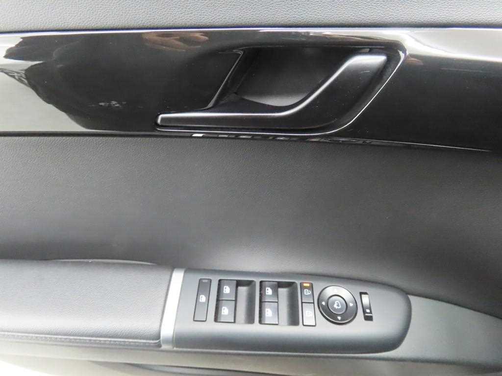 HYUNDAI Grandeur - Vista 9