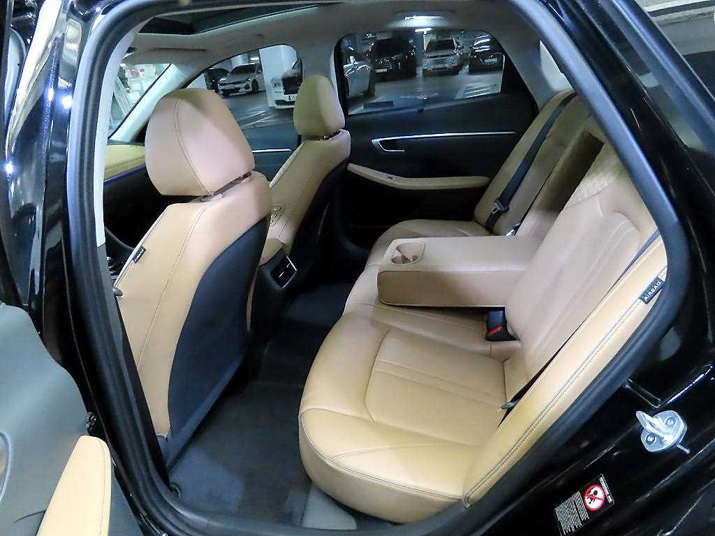 HYUNDAI Sonata - Vista 7