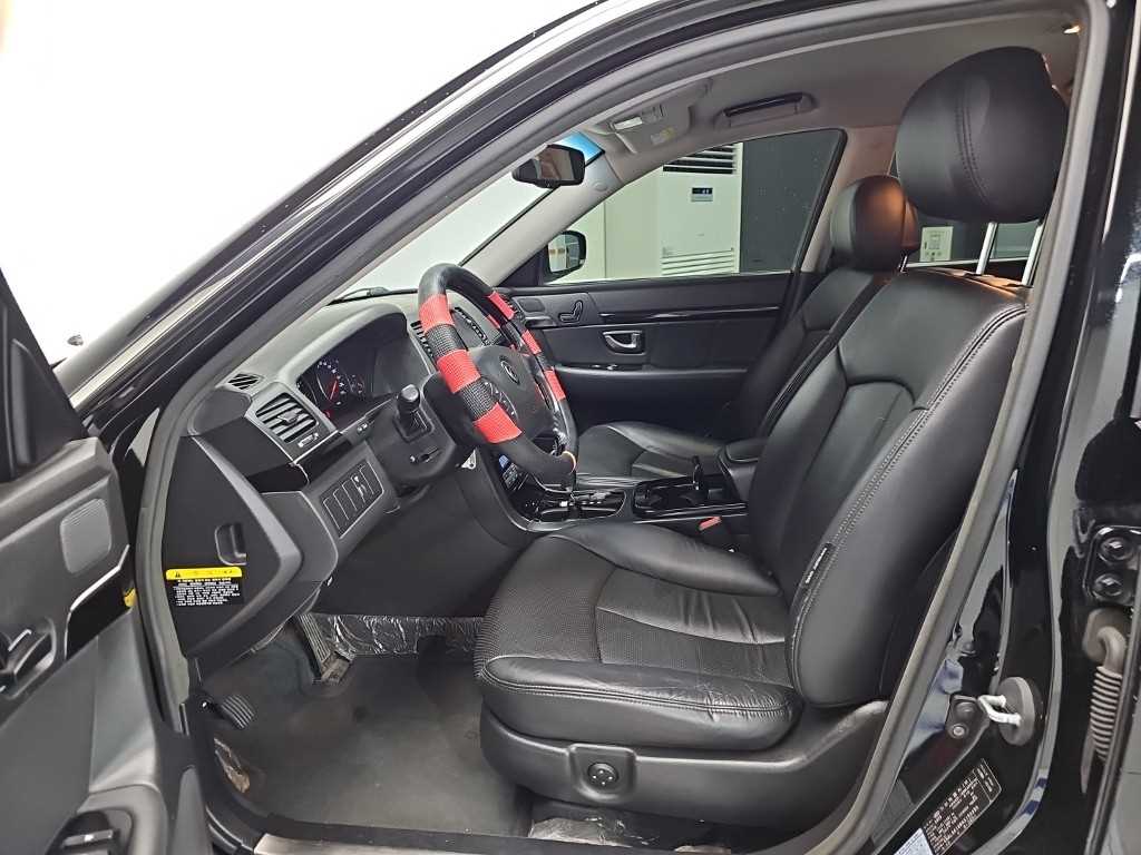 KIA Opirus - Vista 11