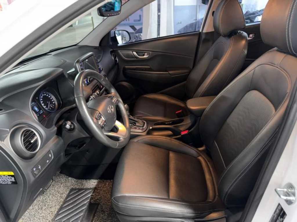 HYUNDAI Kona - Vista 5