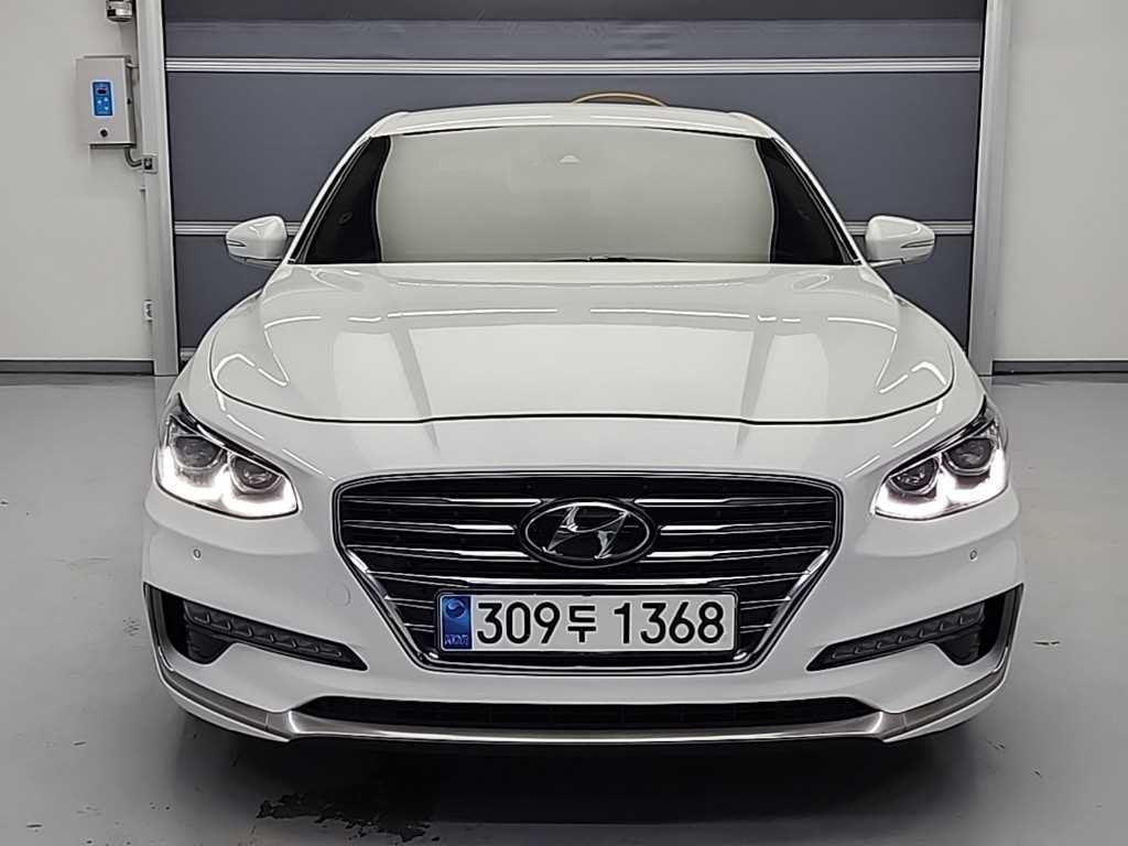HYUNDAI Grandeur - Vista 2