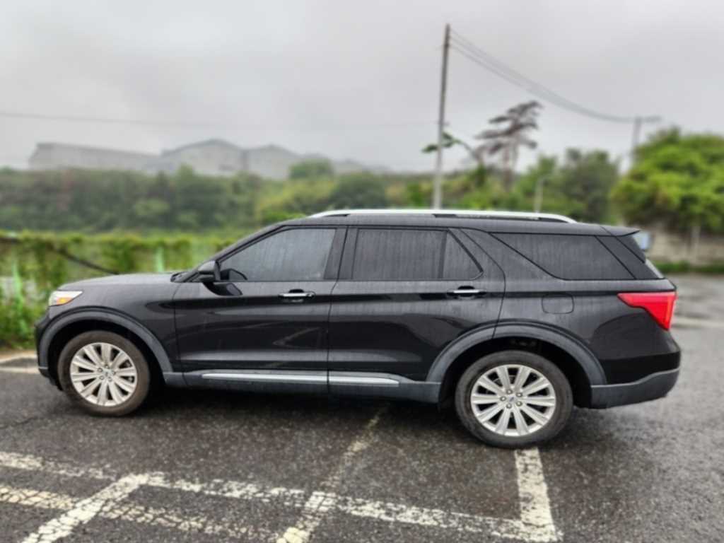 Ford Explorer - Vista 2