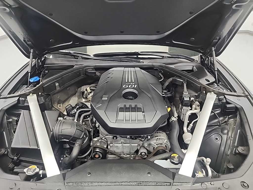 Genesis G70 - Vista 5