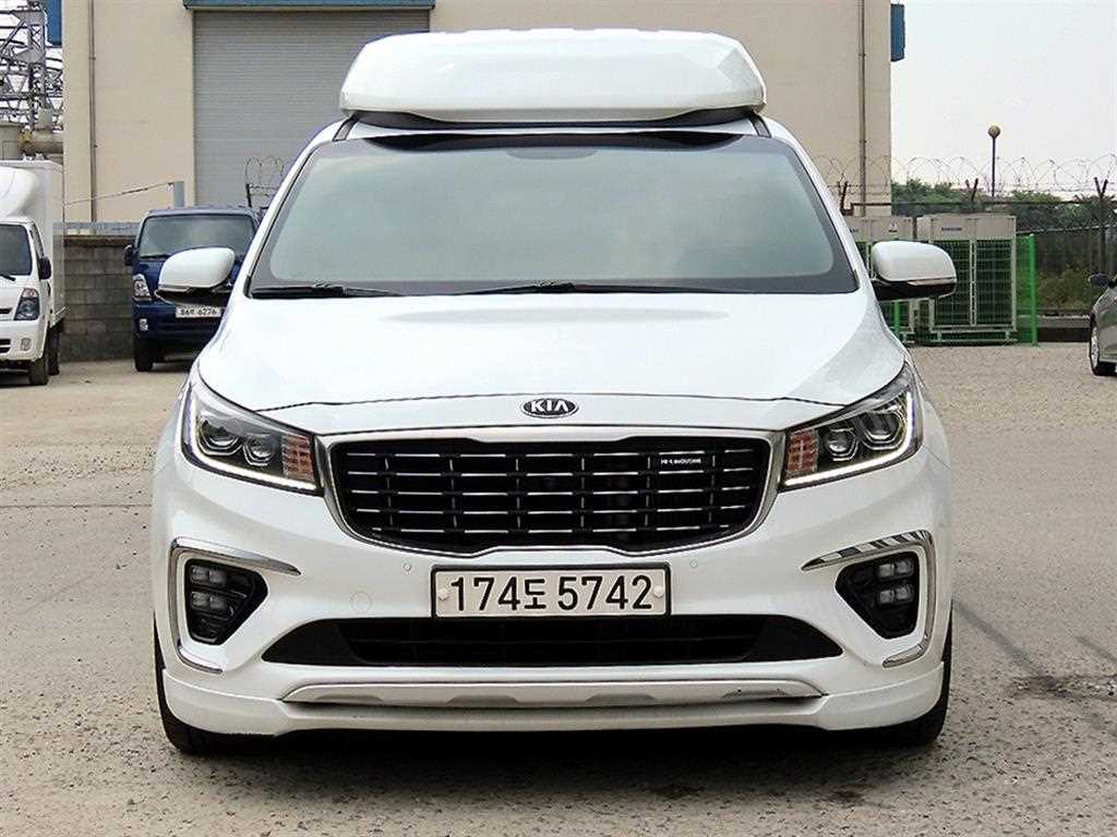KIA Carnival 2020 Blanco - Importación desde Corea - HF Imports Iquique - Foto 1