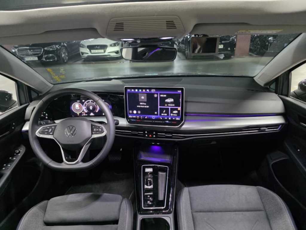 Volkswagen Golf - Vista 7