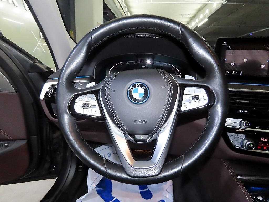 BMW 5 Series - Vista 8