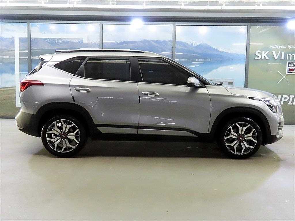 KIA Seltos - Vista 3