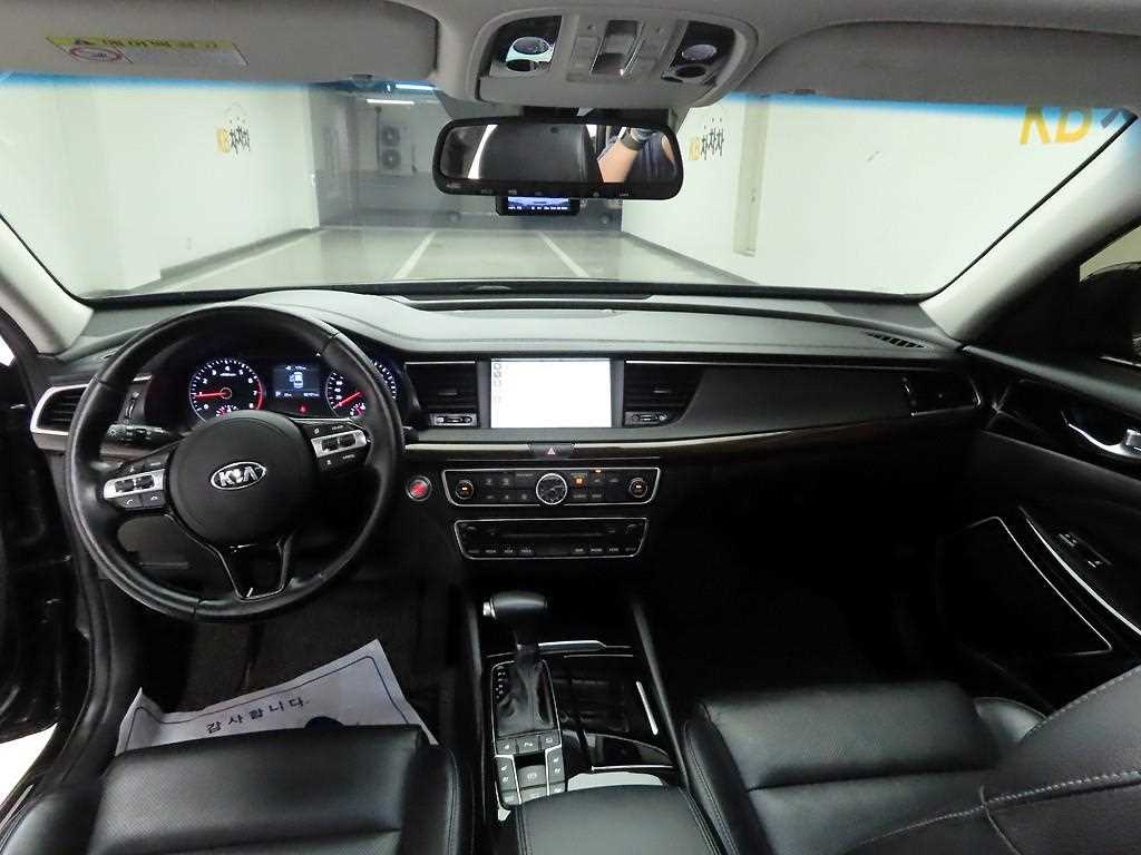 KIA K7 - Vista 6