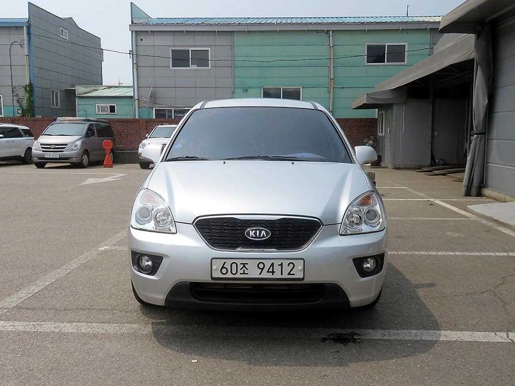 KIA Carens 2013 Gris - Importación desde Corea - HF Imports Iquique - Foto 1