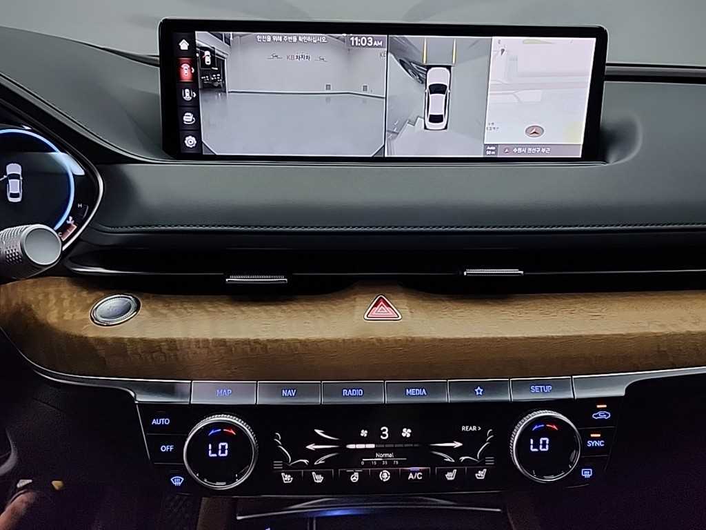 Genesis G80 - Vista 10