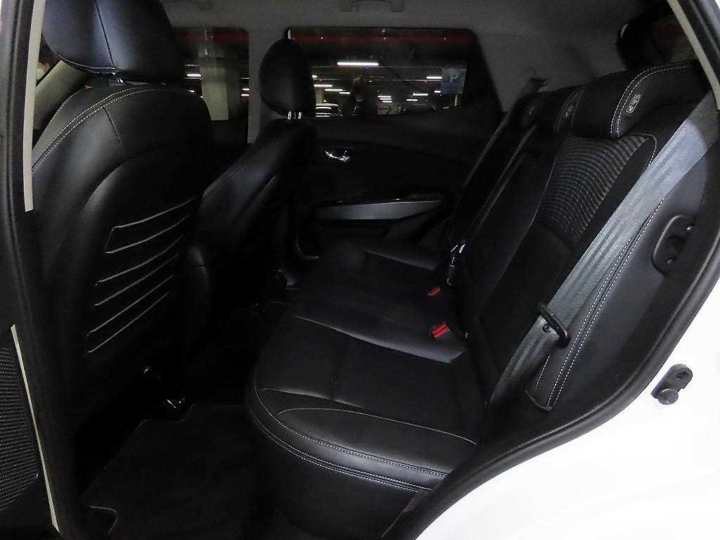 Ssangyong Tivoli - Vista 7