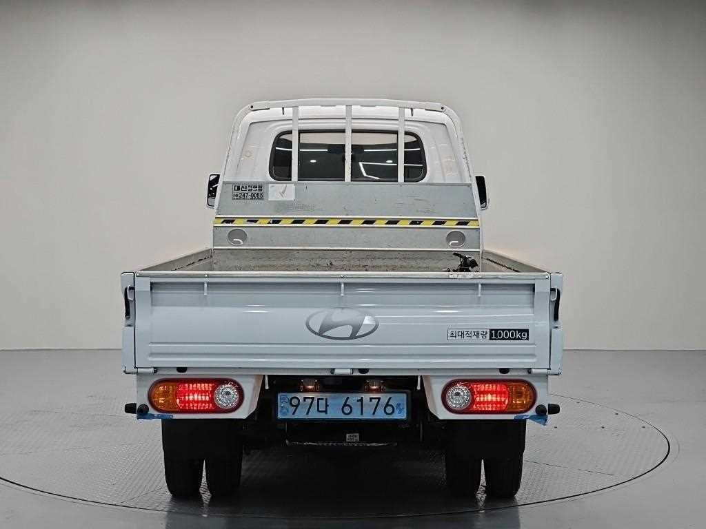 Small Truck Cargo (small) - Vista 3