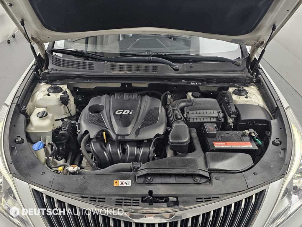 HYUNDAI Grandeur - Vista 6