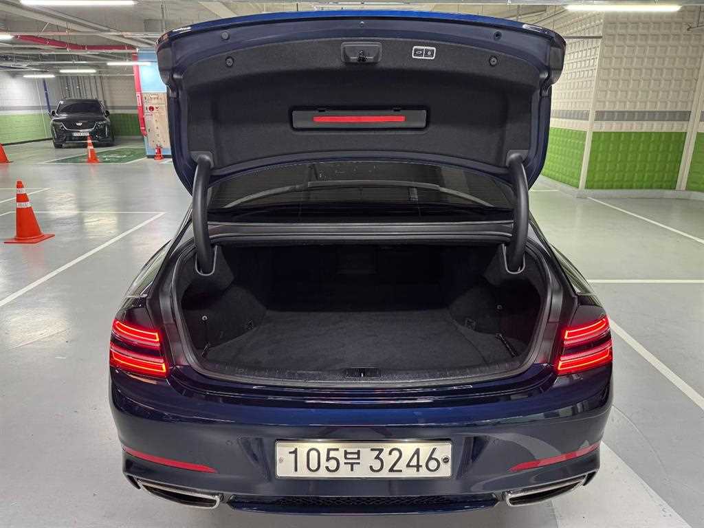 Genesis G80 - Vista 5