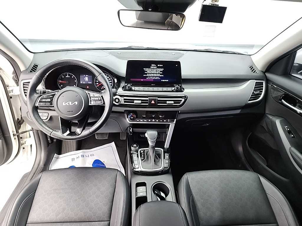 KIA Seltos - Vista 7