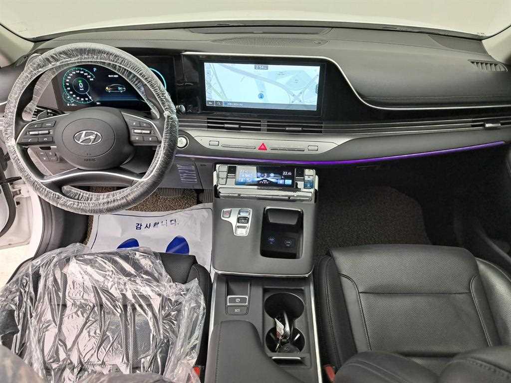 HYUNDAI Grandeur - Vista 6