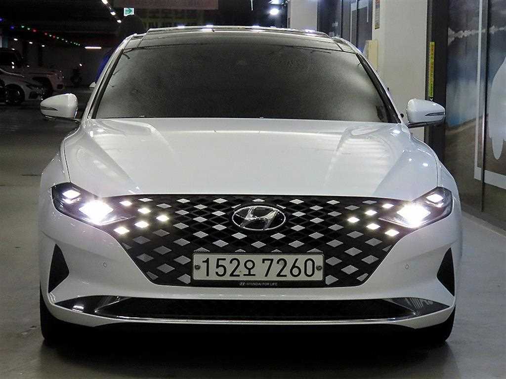 HYUNDAI Grandeur - Vista 2