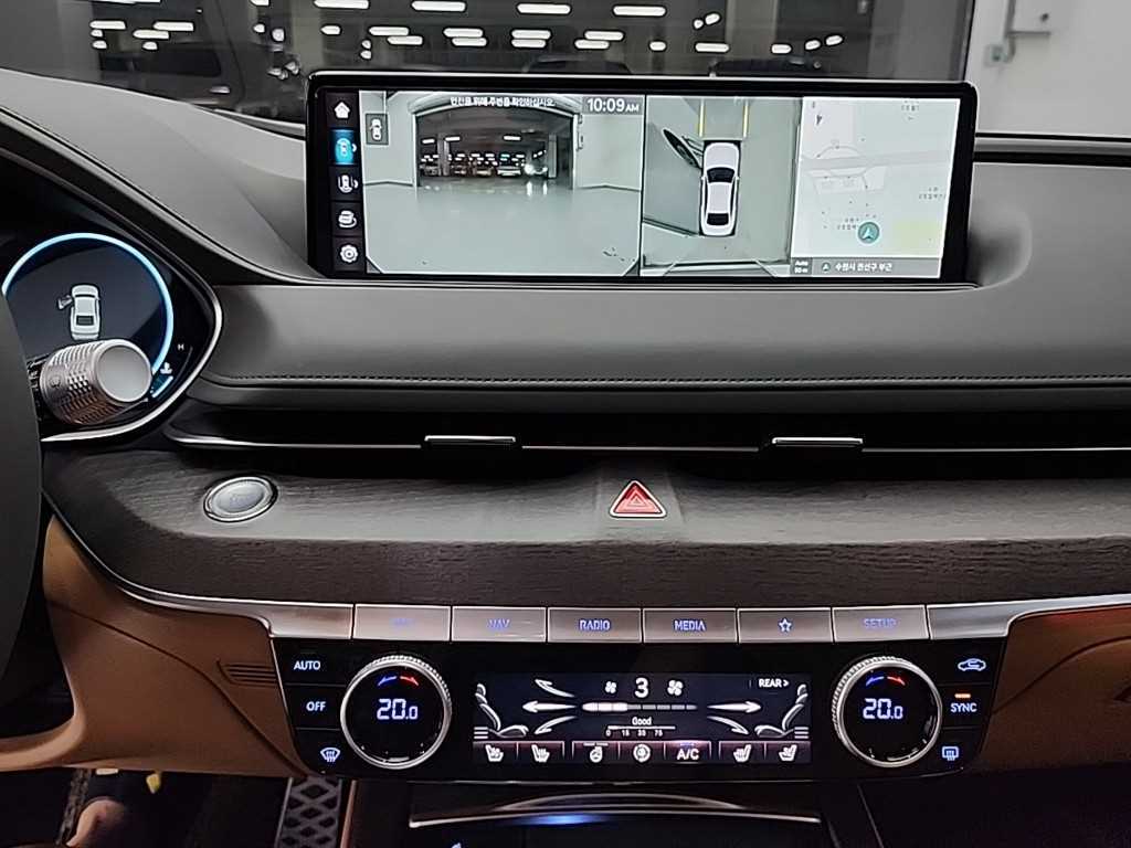 Genesis G80 - Vista 10