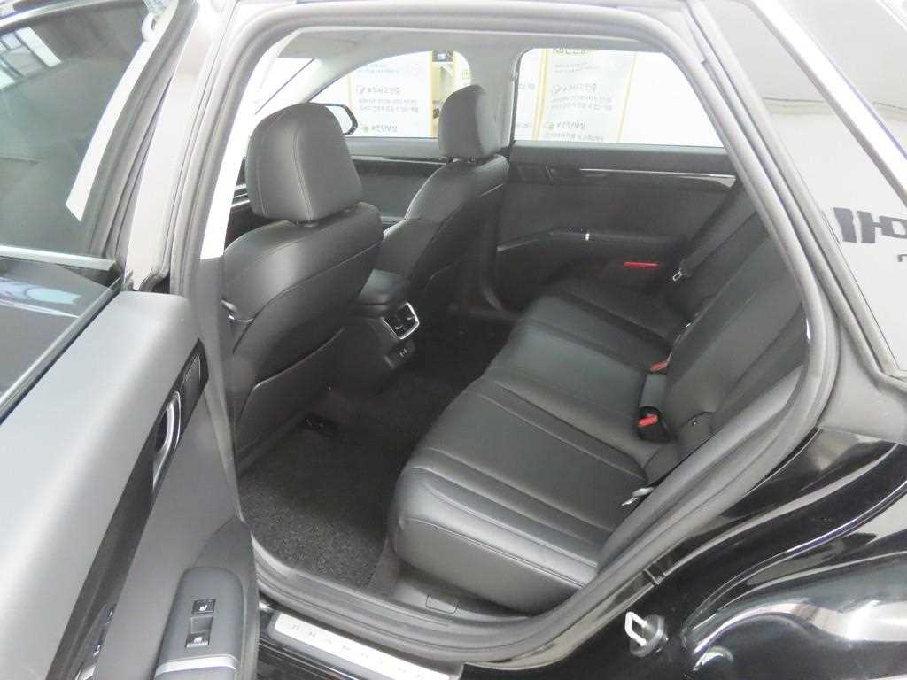 HYUNDAI Grandeur - Vista 6