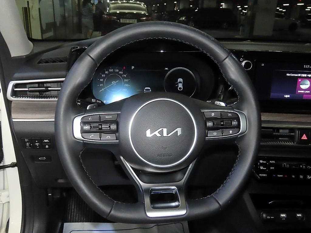 KIA K5 - Vista 8