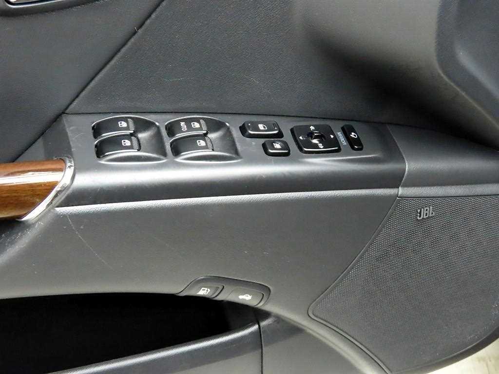 HYUNDAI Grandeur - Vista 12