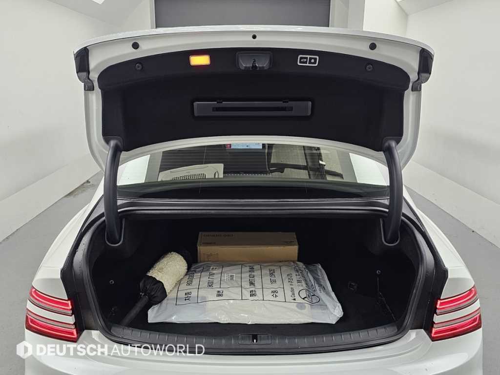 Genesis G80 2025 Blanco - Importación desde Corea - HF Imports Iquique - Foto 19