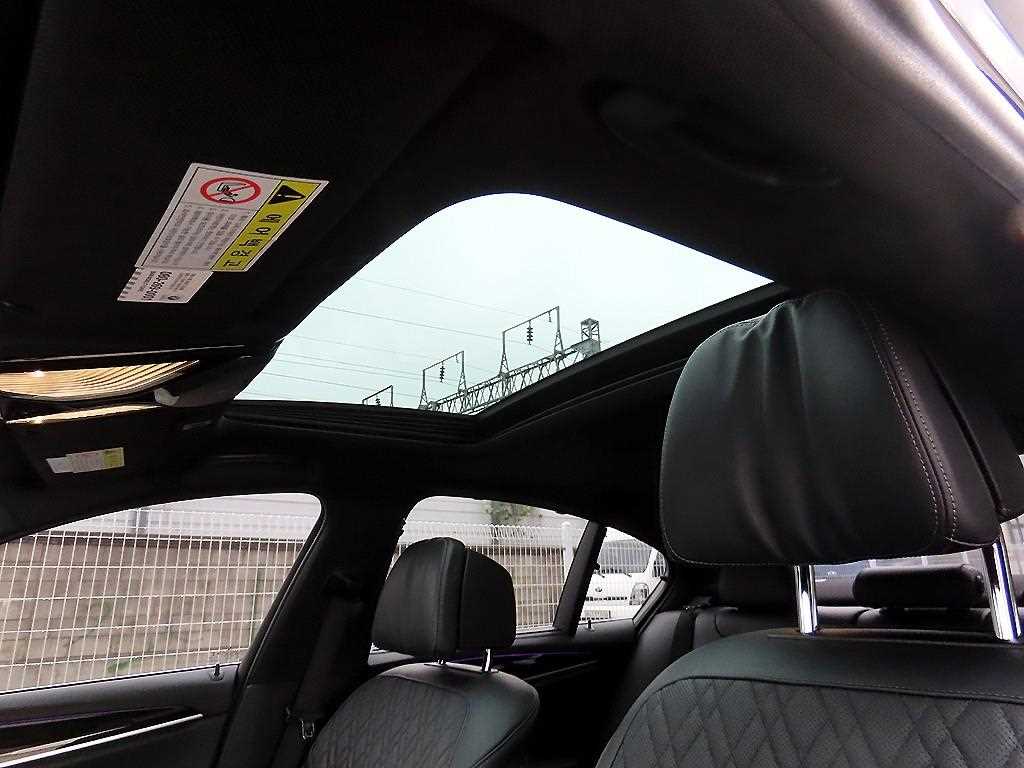BMW 5 Series 2020 Negro - Importación desde Corea - HF Imports Iquique - Foto 17