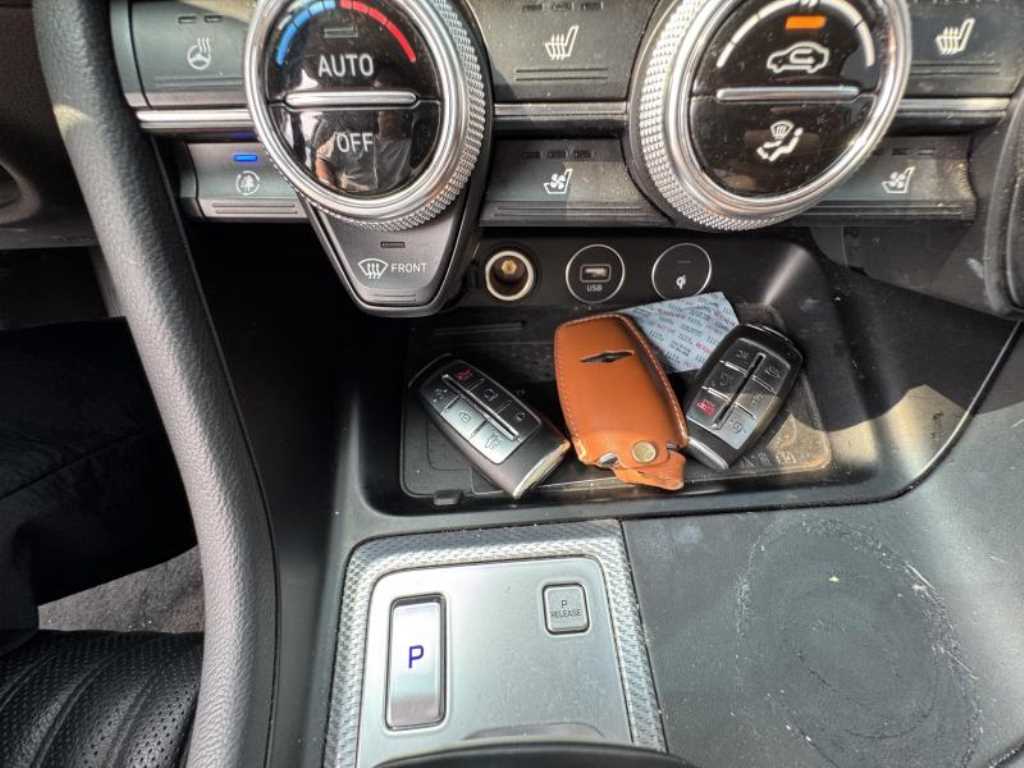 Genesis G70 - Vista 11