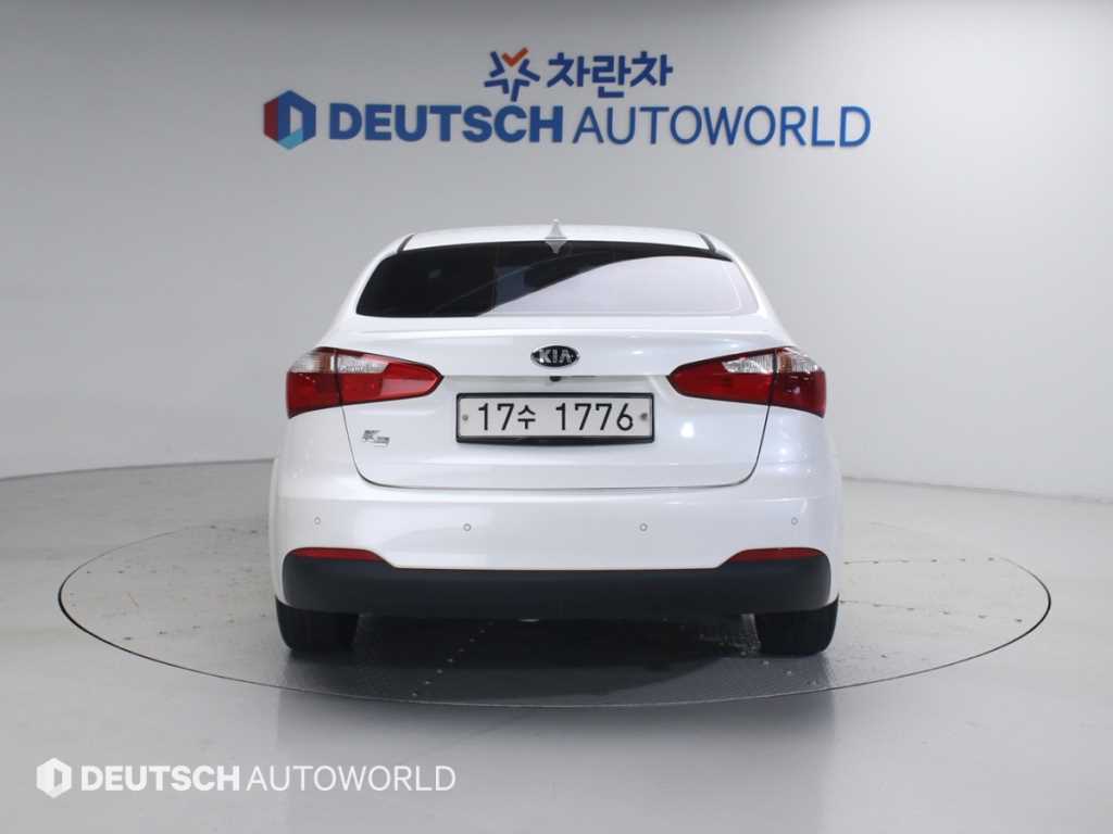 KIA K3 - Vista 4