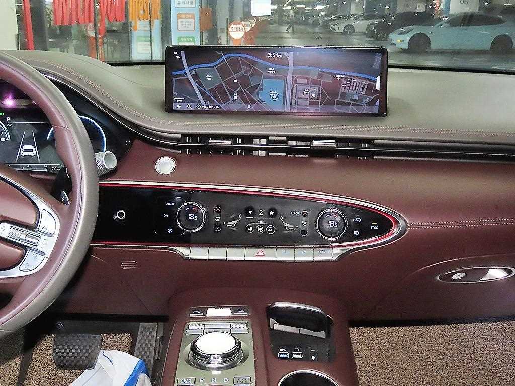 Genesis GV70 - Vista 11