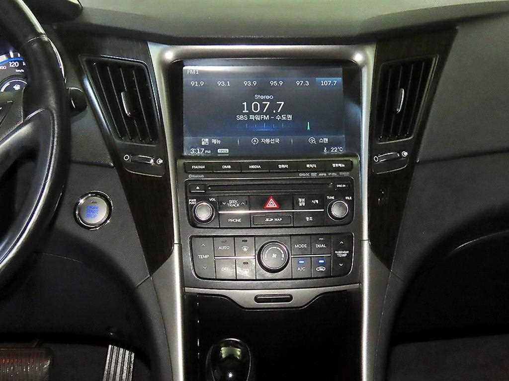 HYUNDAI Sonata - Vista 11