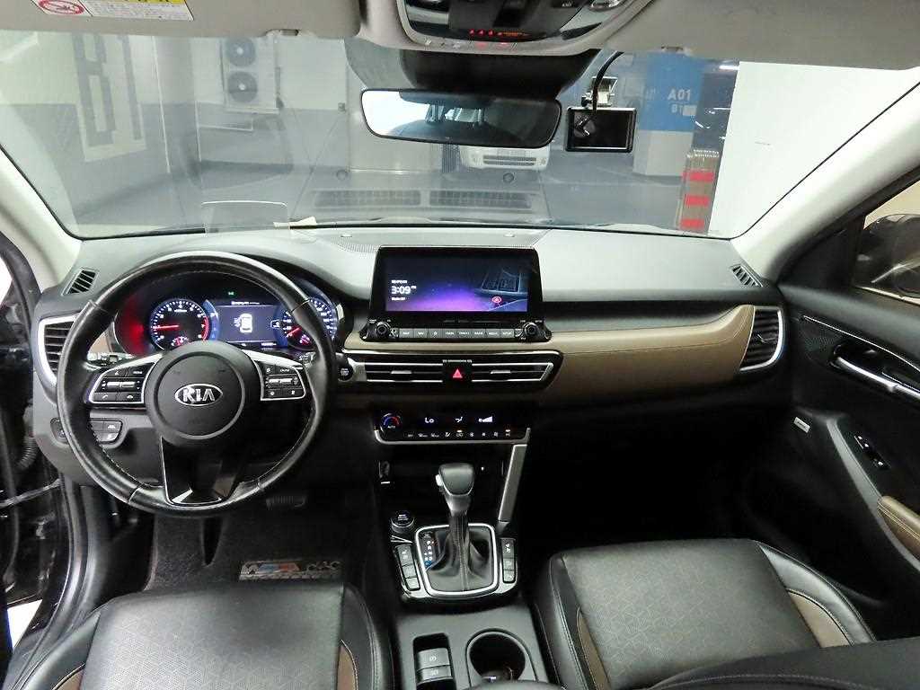 KIA Seltos - Vista 6