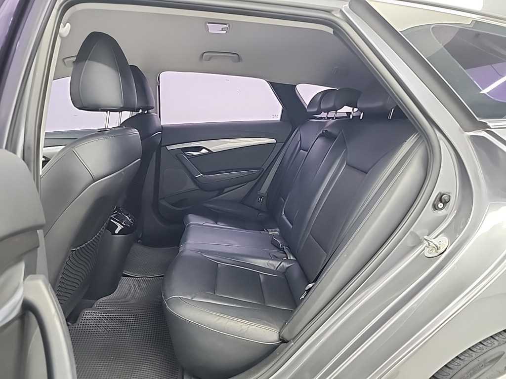 HYUNDAI i40 - Vista 12