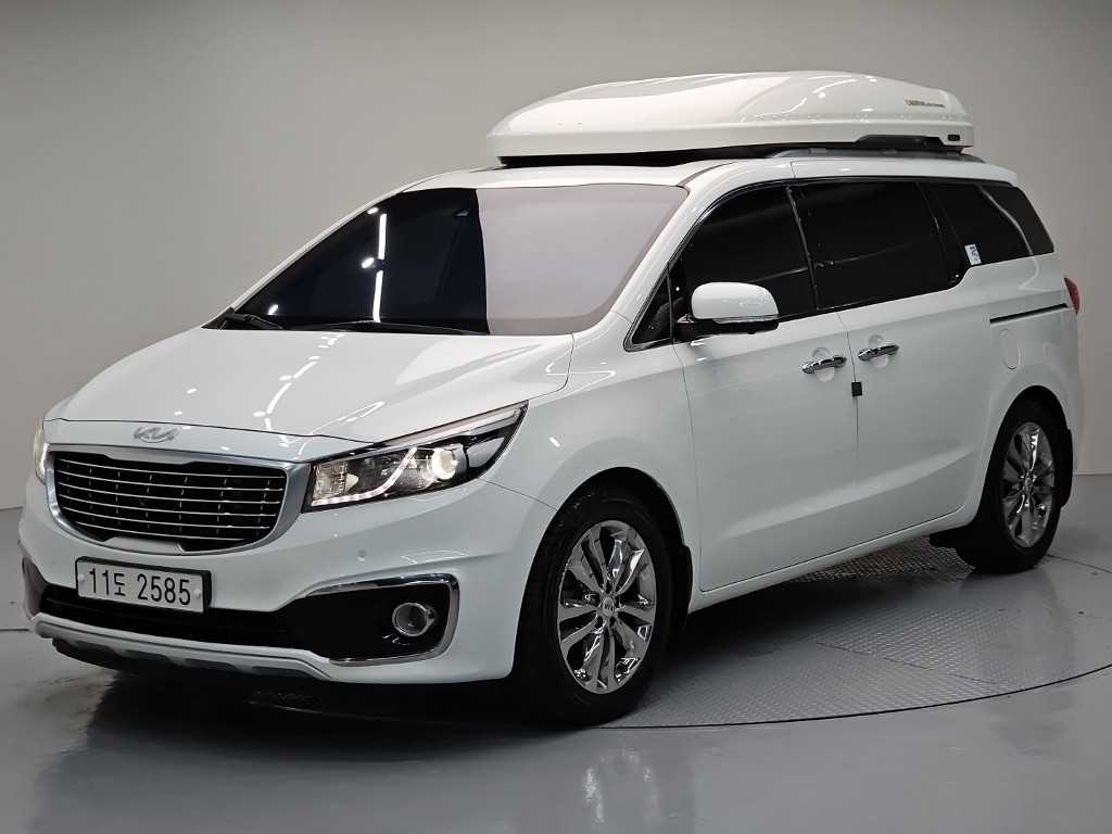 KIA Carnival 2016 Blanco - Importación desde Corea - HF Imports Iquique - Foto 1